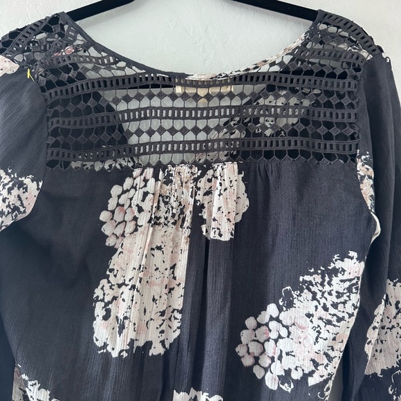 LOVE STITCH  Bohemian Gray Floral Long sleeve Mini Dress Lace Size Small - Picture 7 of 9